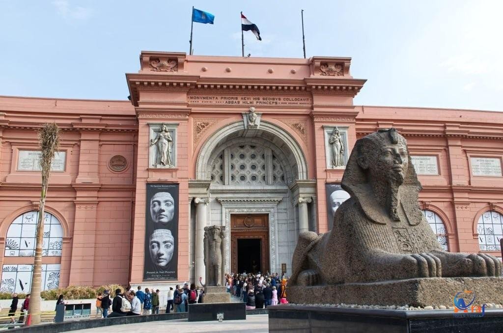 Main Entrance of Egyptian Museum
